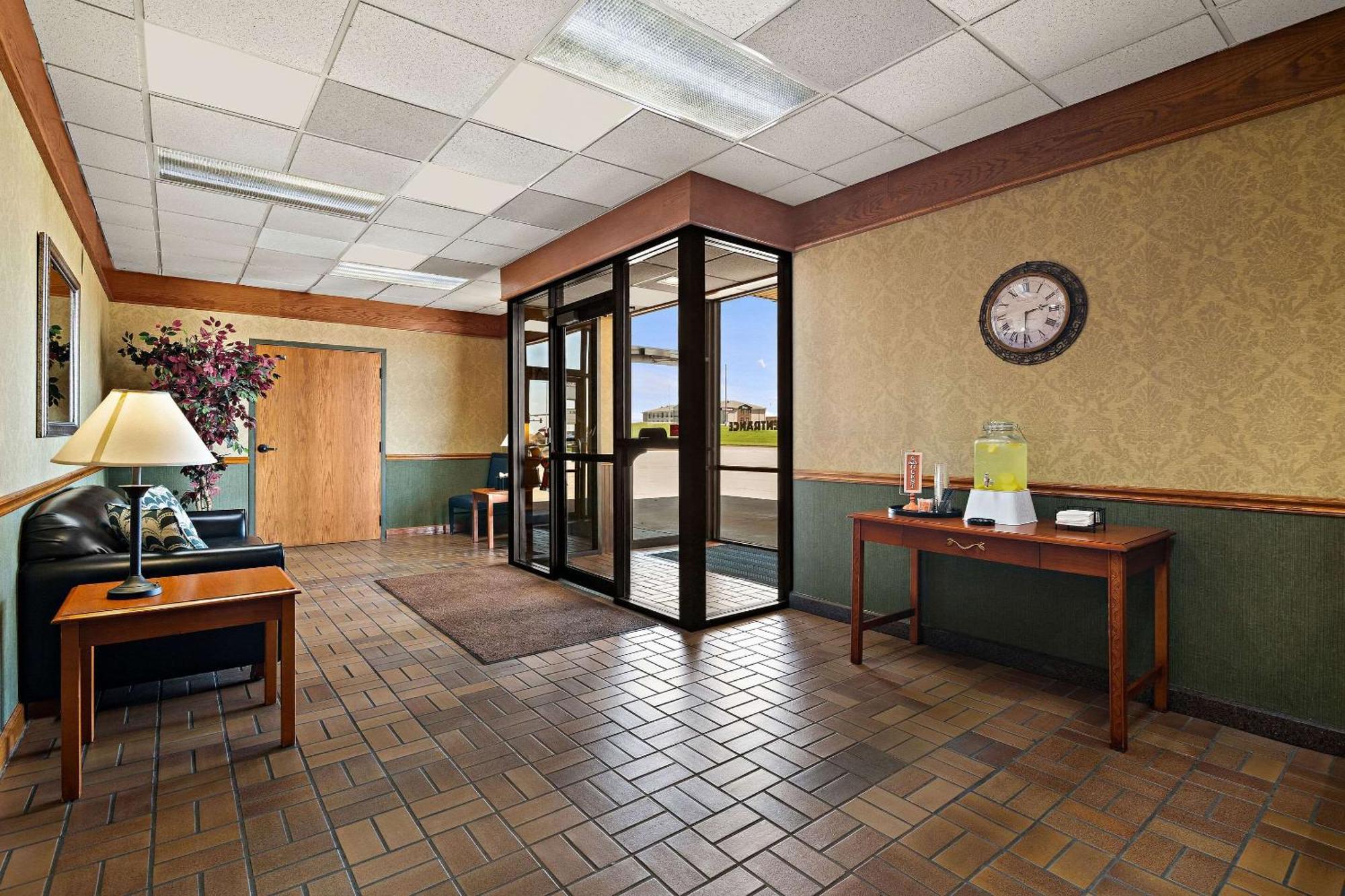 Rodeway Inn McPherson Εξωτερικό φωτογραφία
