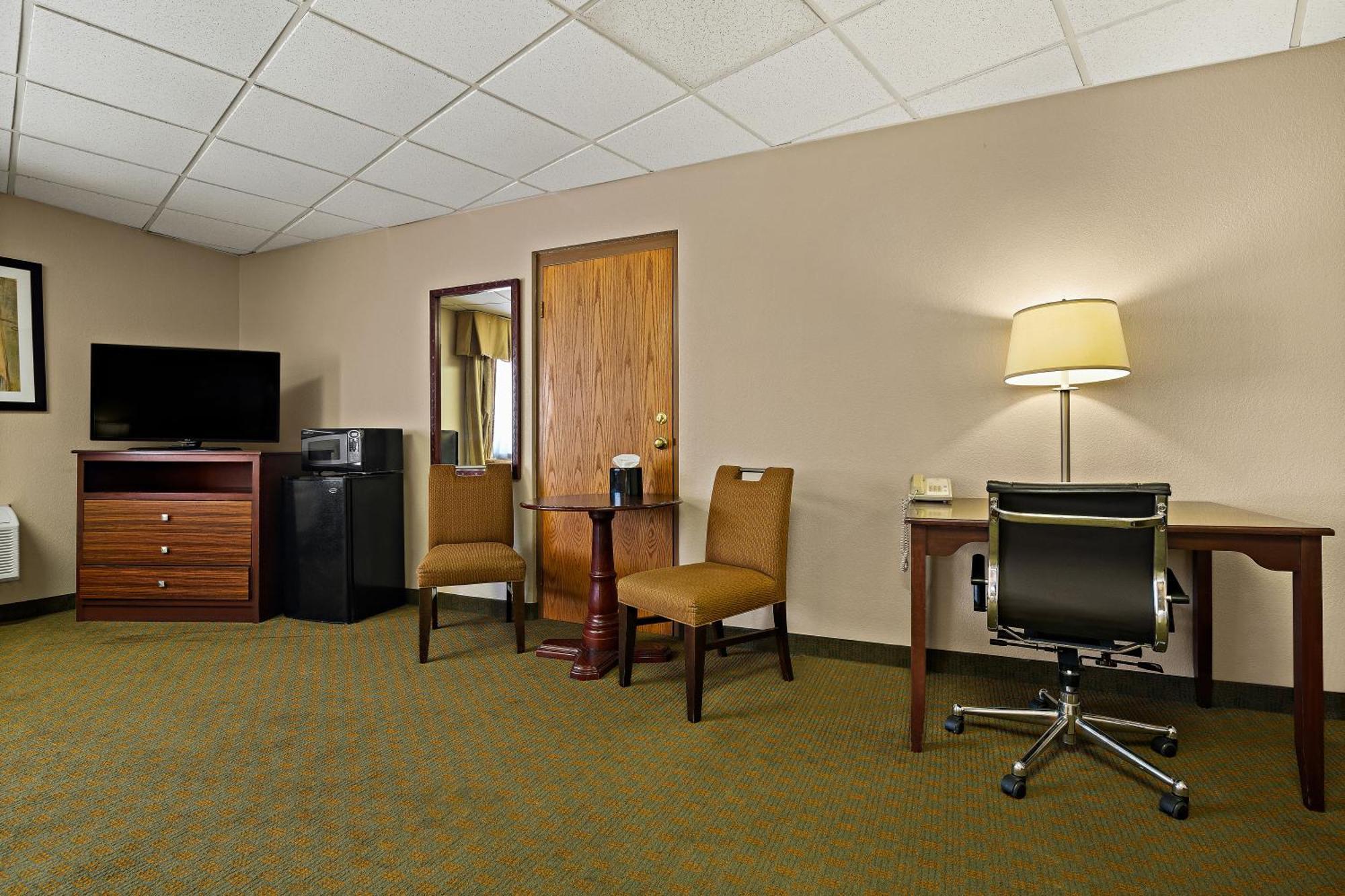 Rodeway Inn McPherson Δωμάτιο φωτογραφία